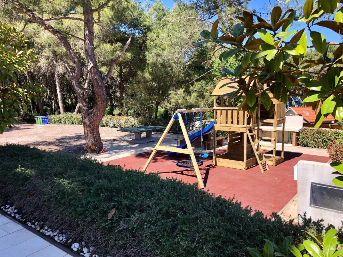 Beach House Villa - Ap. 2 Premantura Kültér fotó