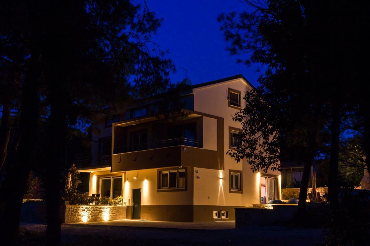 Beach House Villa - Ap. 2 Premantura Kültér fotó